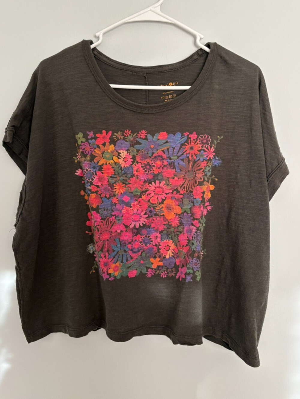 Natural Life T-Shirt Gray Sleeveless Colorful Floral Graphic Print Large Cotton